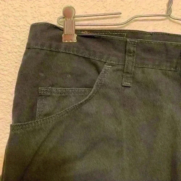 Wrangler black relaxed fit mens shorts sz 36 western blue collar casual work - Picture 2 of 10